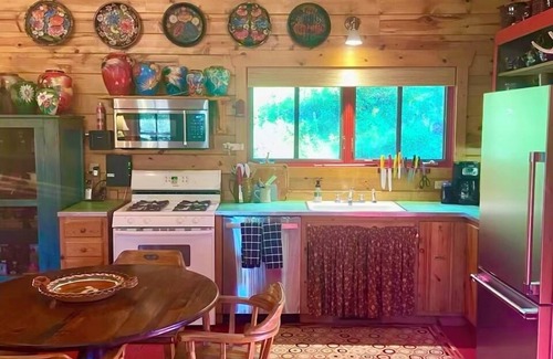 Gallatin Gateway Cabina | Pre-Season Discount on Winter Wonderland Cabin
