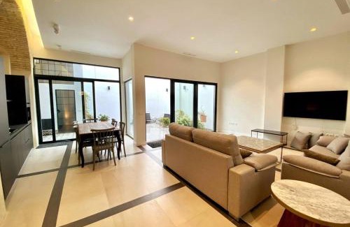 Jerez de la Frontera Villa | Preciosa Casa Centro Histórico Jerez, Parking privado+ WI-FI