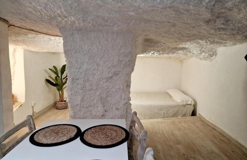 Paterna Apartamento | Preciosa casa-cueva con bañera