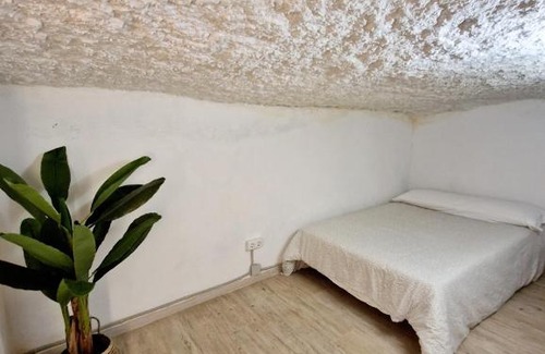 Paterna Apartamento | Preciosa casa-cueva con bañera