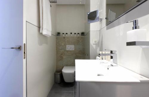Benalmadena Costa Apartamento | Precioso apartamento con vistas al mar y piscinas