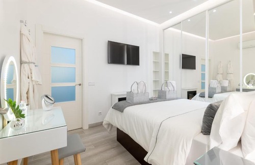 Huertas Apartamento | Precioso Apartamento cerca de la Puerta Del Sol
