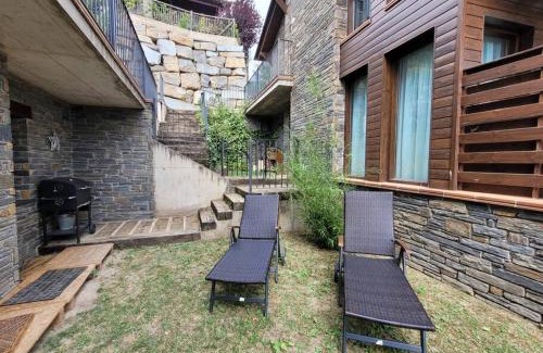 Enveitg Apartamento | Precioso apartamento con jardín privado a 4 km de Puigcerdà