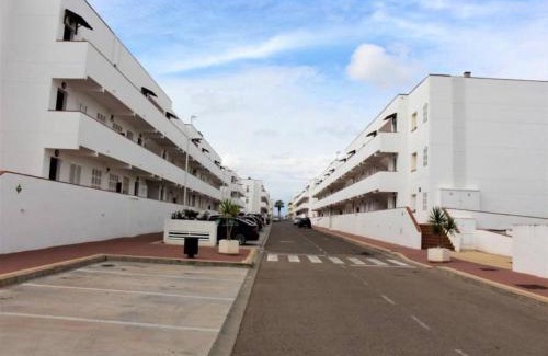 Retamar Apartamento | Precioso bajo en El Toyo