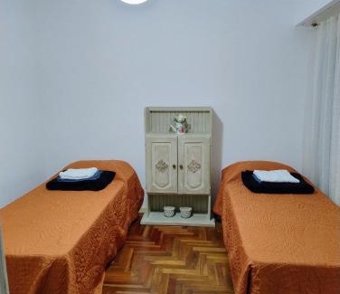 Concordia Apartamento | PRECIOSO dpto p/8, super céntrico estacionamiento gratis