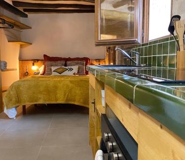 Torre del Compte Apartamento | Precioso loft rural fresco con aire acondicionado