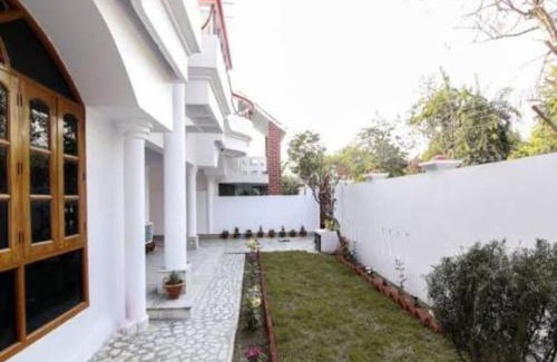 Gomti Nagar Casa | Precious inn