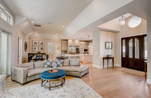 Saint Armands Key Apartamento | Hermosa casa de piscina recién remodelada en St. Círculo de Armand para 8