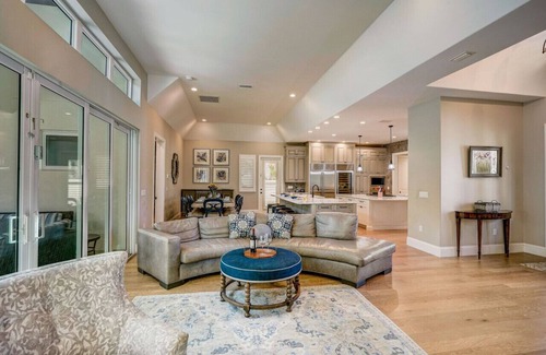 Saint Armands Key Apartamento | Hermosa casa de piscina recién remodelada en St. Círculo de Armand para 8