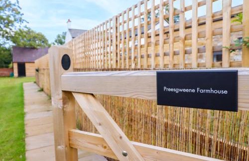 Chirk Bank Casa | Preesgweene Farmhouse