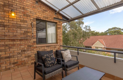 Hawks Nest Casa | Prelude Penthouse – stroll to the beach