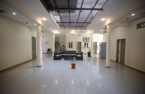 Bhander Hotel | Prem Sadan, Pandokhar Sarkar Dham