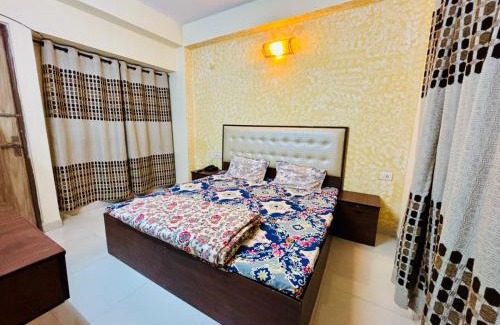 Vrindavan Apartamento | Premanand mharaj ji marg Vrindavan Dham