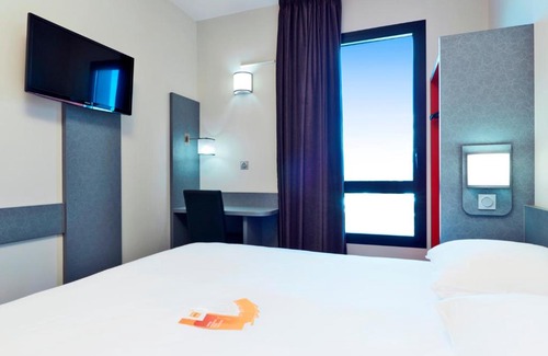 Porte Des Alpes - Mi Plaine - Manissieux Hotel | Première Classe Lyon - Saint Priest Eurexpo