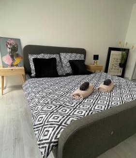 Trnava Apartamento | Premier City Apartment & Heart of Downtown & Parking Included & LATE CHECKOUT
