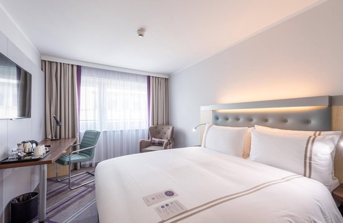 Leinfelden-Echterdingen Hotel | Premier Inn Stuttgart Airport