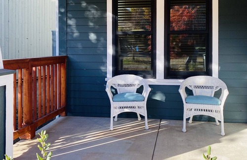 Historic Railroad District Casa | Premier Downstairs Flat in Perfect Down Town Location