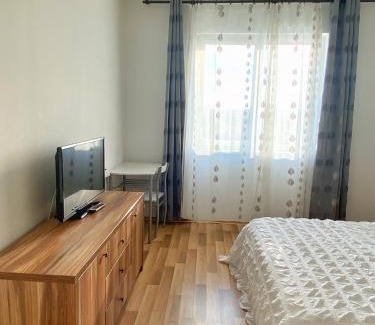 Sector 4 Apartamento | Premier Flat with Parking