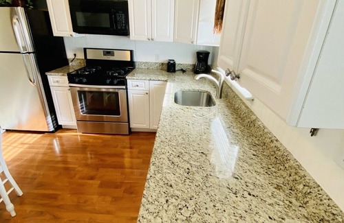Ortley Beach Casa | PREMIER HOST-2BR SEASIDE PARK SUITE#3, One Short Block to Beach, Kit, Liv Room