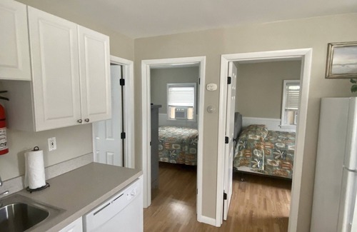 Ortley Beach Casa | PREMIER HOST-2BR SEASIDE PARK SUITE571, One Short Block to Beach, Kit, Liv Room