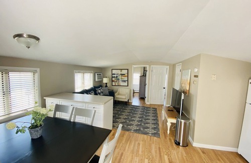 Ortley Beach Casa | PREMIER HOST- 2BR SEASIDE PARK SUITE572, One Short Block to Beach, Kit, Liv Room