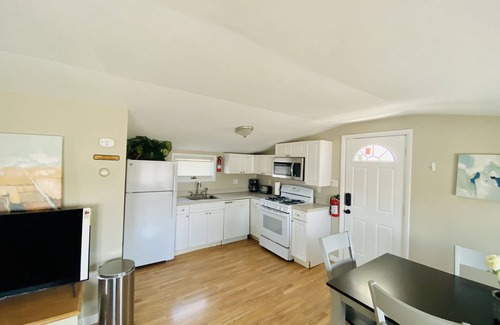 Ortley Beach Casa | PREMIER HOST- 2BR SEASIDE PARK SUITE572, One Short Block to Beach, Kit, Liv Room