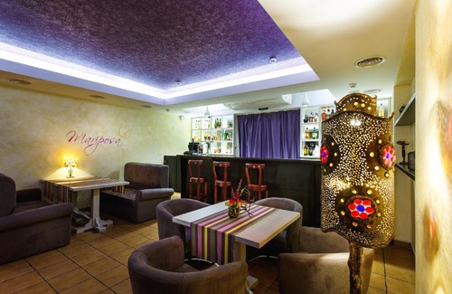 Zarichnyi District Hotel | Premier Hotel Shafran