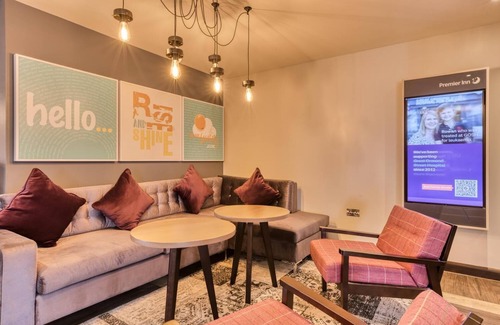 Bournemouth City Centre Hotel | Premier Inn Bournemouth West Cliff