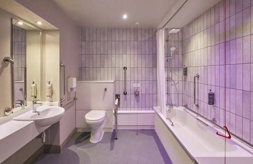 Coventry City Centre Hotel | Premier Inn Coventry City Centre - Belgrade Plaza