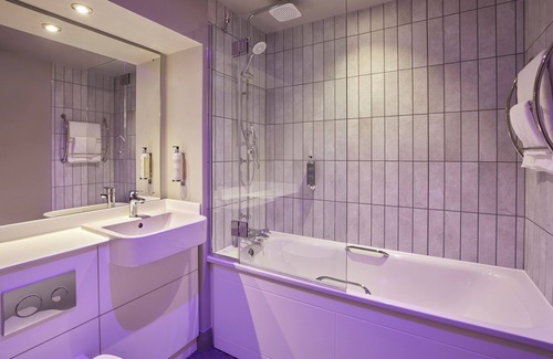 Coventry City Centre Hotel | Premier Inn Coventry City Centre - Belgrade Plaza
