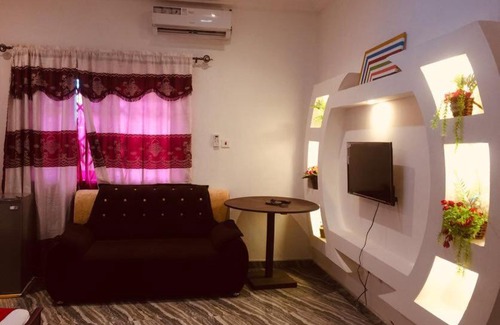 Gomoa Casa | Premier Inn Guest House and Event Centre-Gomoa Potsin, Kasoa -Winneba Road