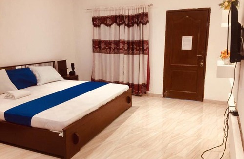 Gomoa Casa | Premier Inn Guest House and Event Centre-Gomoa Potsin, Kasoa -Winneba Road