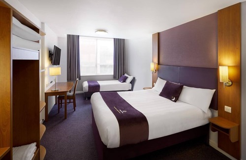 Ipswich Hotel | Premier Inn Ipswich - Chantry Park