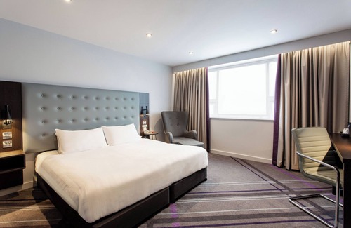 Limehouse Hotel | Premier Inn London Canary Wharf - Westferry