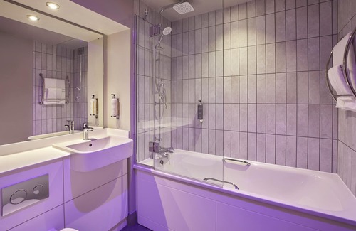 Greenwich West Hotel | Premier Inn London Greenwich