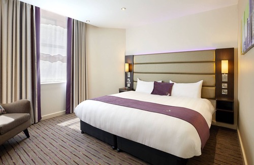 Newark Hotel | Premier Inn Newark