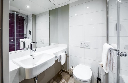 Europaviertel Hotel | Premier Inn Stuttgart City Europaviertel