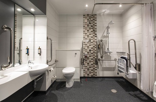 Torquay City Centre Hotel | Premier Inn Torquay Seafront