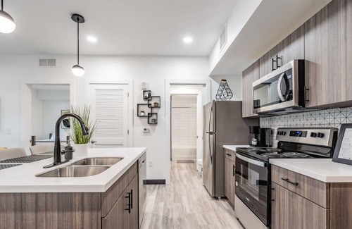 Zephyrhills Apartamento | Premier Living at The Well