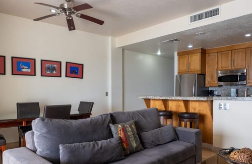San Carlos Condominio | Premier Playa Blanca Condo 406: 1BR,1.5BA,Beachfront,Ocean View, Hotel Services