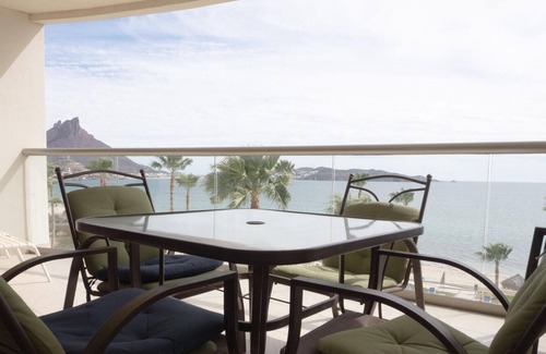 San Carlos Condominio | Premier Playa Blanca Condo 406: 1BR,1.5BA,Beachfront,Ocean View, Hotel Services
