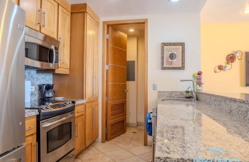San Carlos Condominio | Premier Playa Blanca Condo 204: 1BR,1.5BA,Beachfront,Ocean Views,Hotel Service