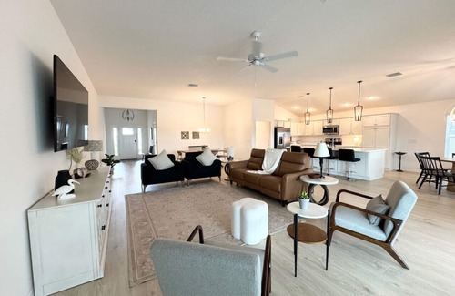 Sumter County Casa | Premier Poolside Eastport Paradise (Waters Edge) 🐶