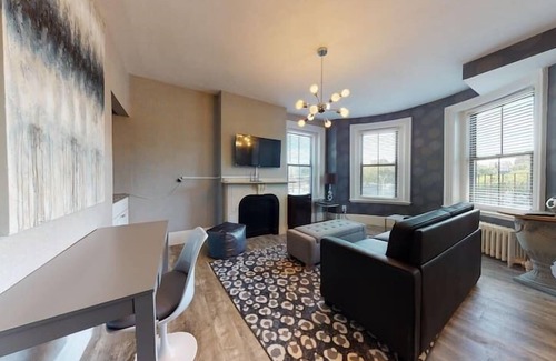 Bay Village Apartamento | Premier Suites - Bay Village