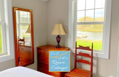Aquebogue Casa | Premier Waterfront Cottage 2