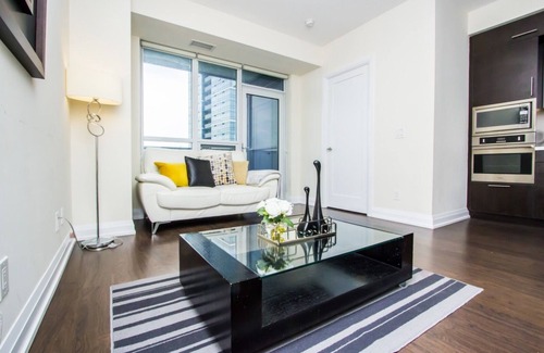 North York Apartamento | Premium 1 Bedroom /Parking/ Subway/ North York