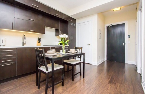 North York Apartamento | Premium 1 Bedroom /Parking/ Subway/ North York