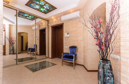 Minsk City Centre Apartamento | Premium 2-bedroom 2-bathroom apartment Nezavisimosti 13
