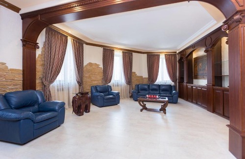 Minsk City Centre Apartamento | Premium 2-bedroom 2-bathroom apartment Nezavisimosti 13
