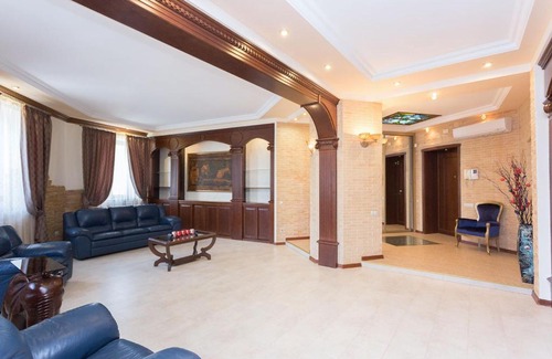 Minsk City Centre Apartamento | Premium 2-bedroom 2-bathroom apartment Nezavisimosti 13